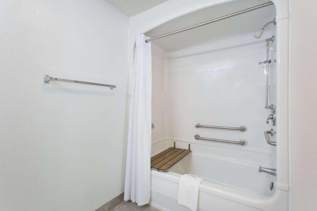 Amerivu Inn & Suites-Extended Stay Aberdeen ภายนอก รูปภาพ